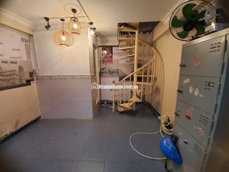  CHỢ HOA HỒ THỊ KỶ - HẺM KD 10M THÔNG - 3 TẦNG - CHỈ NHỈNH 5 tỷ